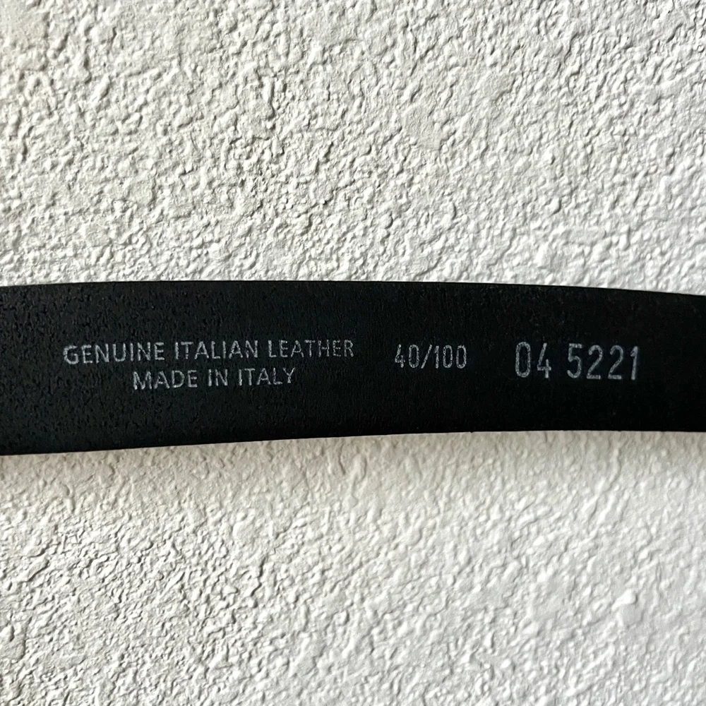 Italian leather men’s silver tone square buckle black leather belt
